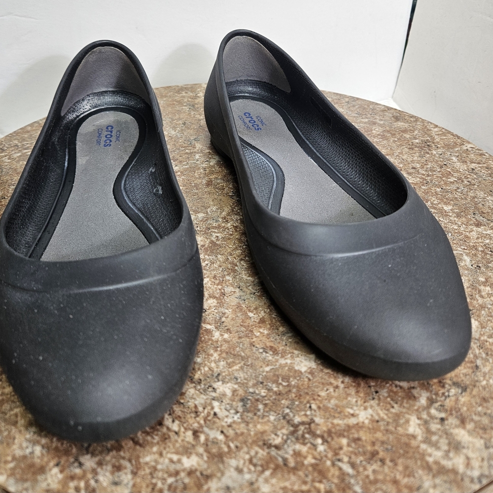 Crocs Women's Black Ballet Flat - Lightweight Comfort